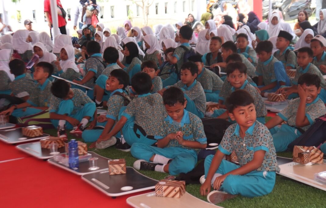 Peringati Hari Pangan Sedunia, Pemkab Bekasi Gelar Bazar Pangan Murah dan Edukasi Makanan Sehat untuk Anak