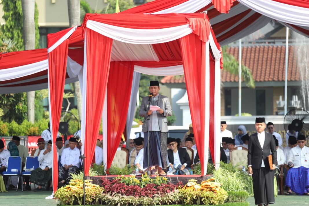 Wabup Bekasi Ajak Santri Rawat Tradisi dan Terus Berinovasi di Hari Santri Nasional 2025