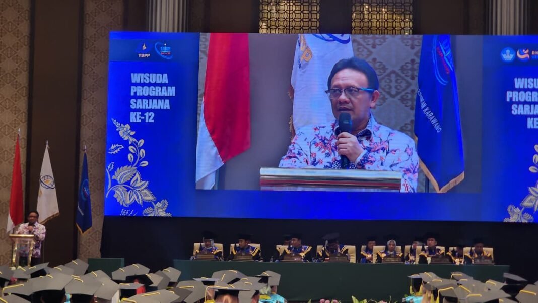 UBP Karawang Wisuda 996 Sarjana, Rektor Dorong Lulusan Adaptif di Era Disrupsi Teknologi
